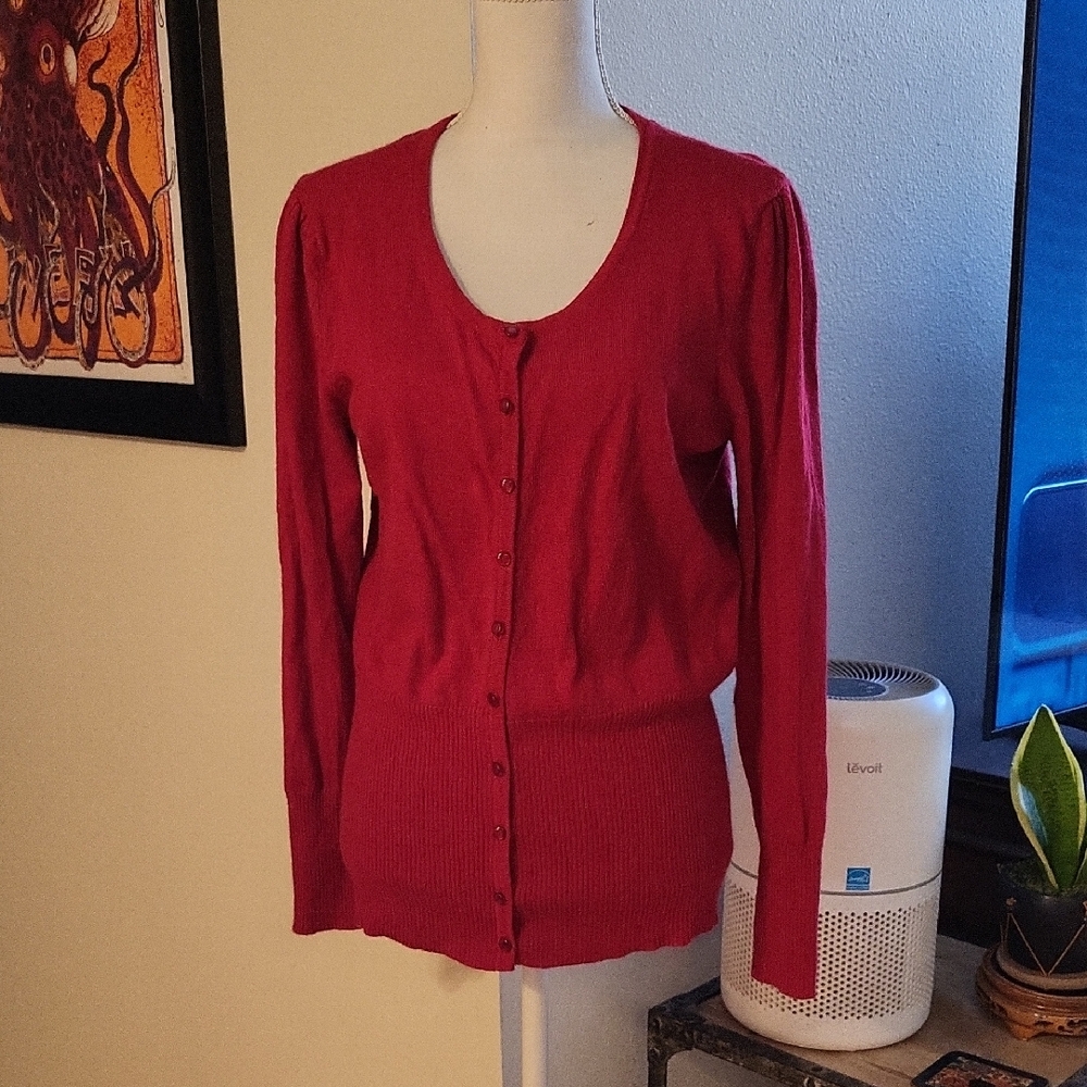 Sarah Spencer 100% Italian Merino Wool Button Up Sweater Scoop Neck